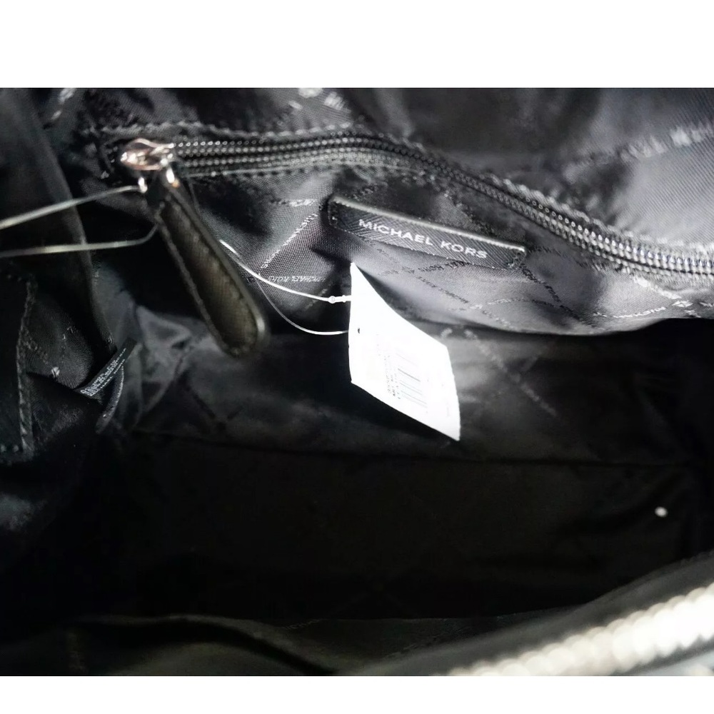 👜💕Michael Kors Medium Messenger Bag Black - Picture 5 of 5